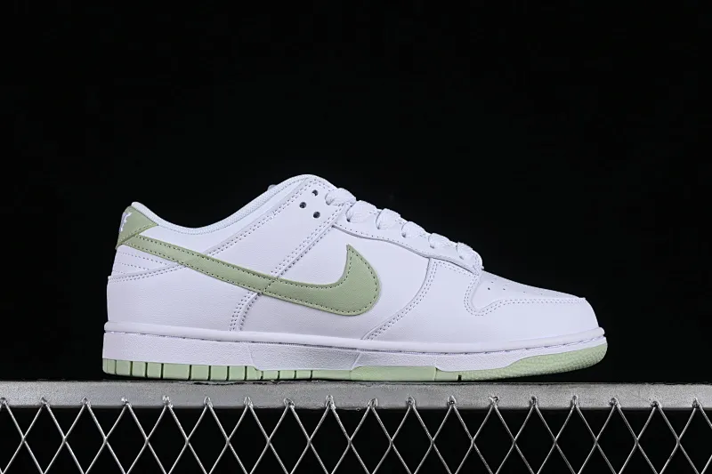 All Categories Nk SB Dunk Series Nk SB Dunk Low Low-top sneakers Nk SB Dunk Low Mint white and green color Low-top casual sports skateboard shoes DV0831-105
